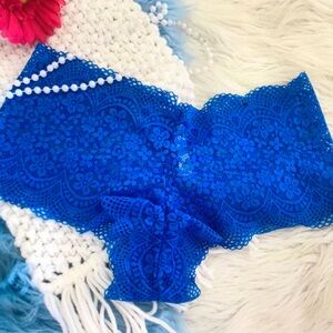 Ambrielle Blue Lace Shorts
